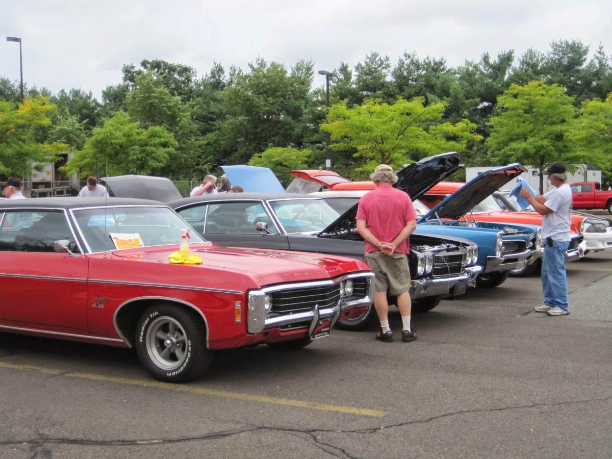 Trenton UPS United Way Car and Bike Show August 2014 2